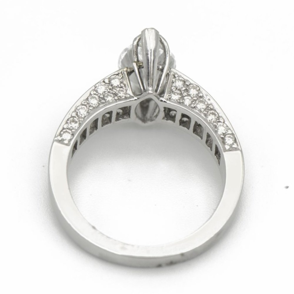 18k White Gold Marquise & Baguette Engagement Ring - Picture 3 of 3